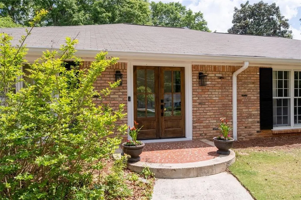 4725 Brinkley Lane, Atlanta, Georgia 30342, 3 Bedrooms Bedrooms, ,3 BathroomsBathrooms,Residential,Sold,4725 Brinkley Lane,7373124