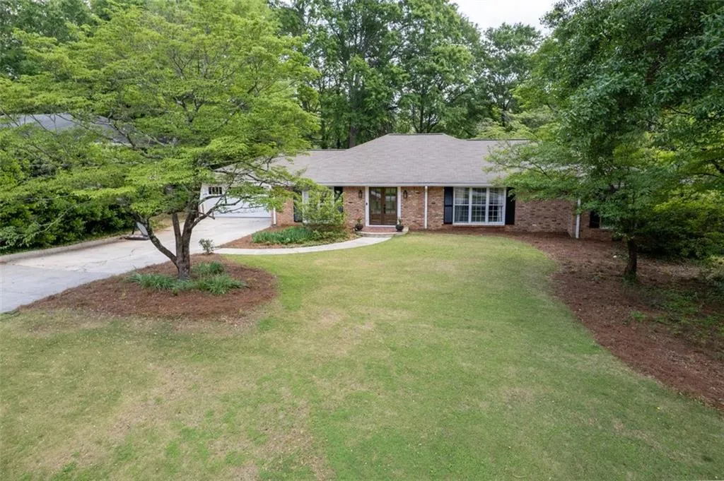 4725 Brinkley Lane, Atlanta, Georgia 30342, 3 Bedrooms Bedrooms, ,3 BathroomsBathrooms,Residential,Sold,4725 Brinkley Lane,7373124