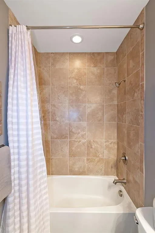 401 Alderwood Street, Atlanta, Georgia 30328, 3 Bedrooms Bedrooms, ,3 BathroomsBathrooms,Residential,Sold,401 Alderwood Street,6790401