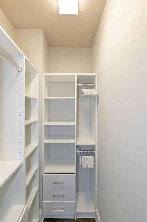 401 Alderwood Street, Atlanta, Georgia 30328, 3 Bedrooms Bedrooms, ,3 BathroomsBathrooms,Residential,Sold,401 Alderwood Street,6790401