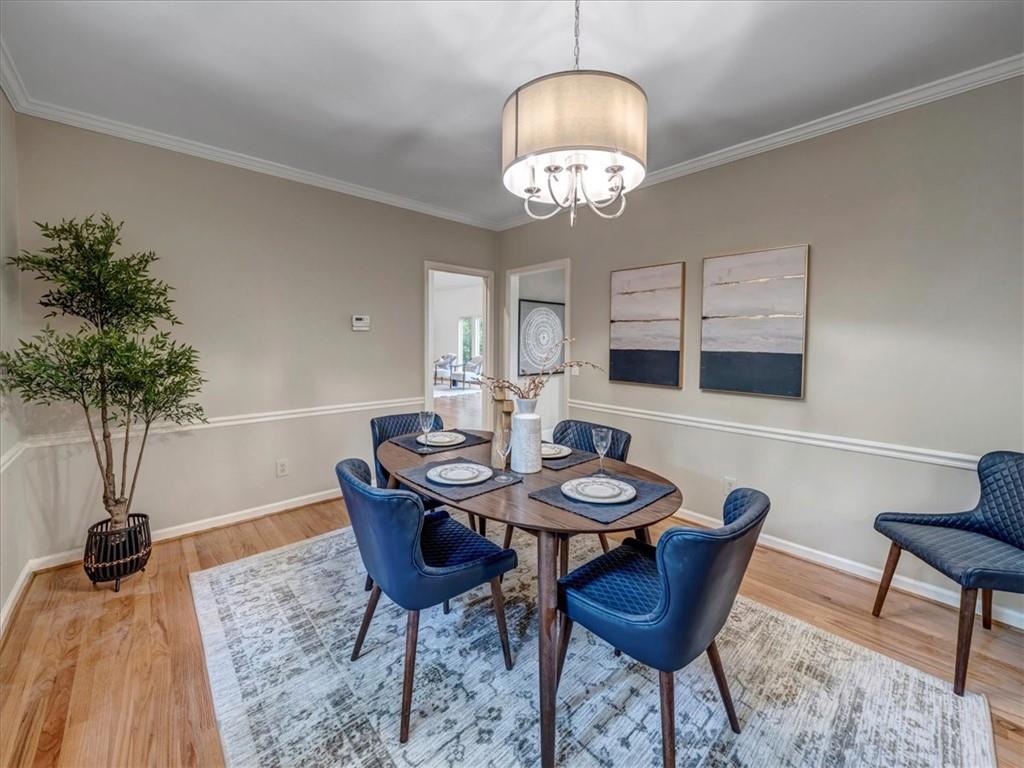 165 River Court Parkway, Sandy Springs, Georgia 30328, 3 Bedrooms Bedrooms, ,3 BathroomsBathrooms,Residential,Sold,165 River Court Parkway,7241812