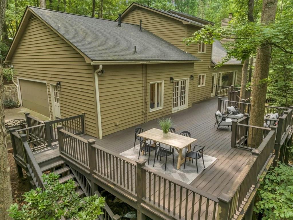 165 River Court Parkway, Sandy Springs, Georgia 30328, 3 Bedrooms Bedrooms, ,3 BathroomsBathrooms,Residential,Sold,165 River Court Parkway,7241812