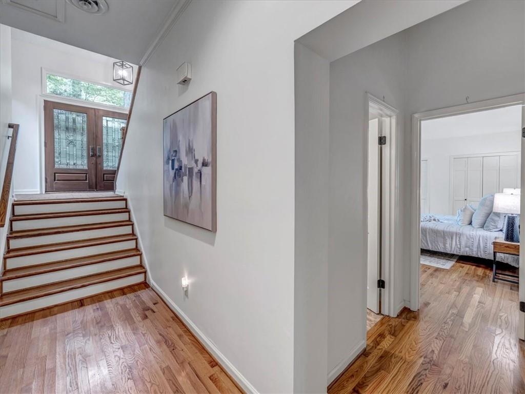 165 River Court Parkway, Sandy Springs, Georgia 30328, 3 Bedrooms Bedrooms, ,3 BathroomsBathrooms,Residential,Sold,165 River Court Parkway,7241812