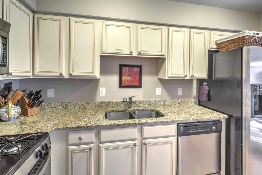 6980 Roswell Road Ne Unit K8, Atlanta, Georgia 30328, 2 Bedrooms Bedrooms, ,2 BathroomsBathrooms,Residential,Sold,6980 Roswell Road Ne Unit K8,5624716