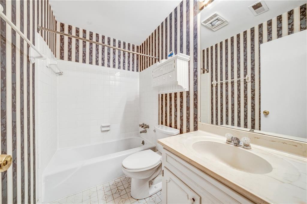 90 Forrest Place, Sandy Springs, Georgia 30328, 3 Bedrooms Bedrooms, ,3 BathroomsBathrooms,Residential,Sold,90 Forrest Place,7268745