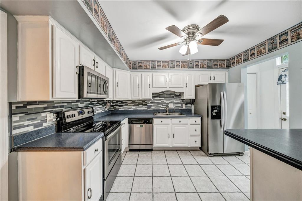 90 Forrest Place, Sandy Springs, Georgia 30328, 3 Bedrooms Bedrooms, ,3 BathroomsBathrooms,Residential,Sold,90 Forrest Place,7268745