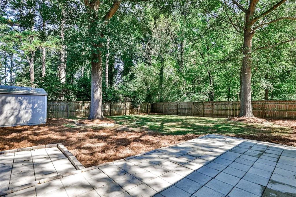 6639 Cherry Tree Lane, Sandy Springs, Georgia 30328, 3 Bedrooms Bedrooms, ,2 BathroomsBathrooms,Residential,Sold,6639 Cherry Tree Lane,7120774