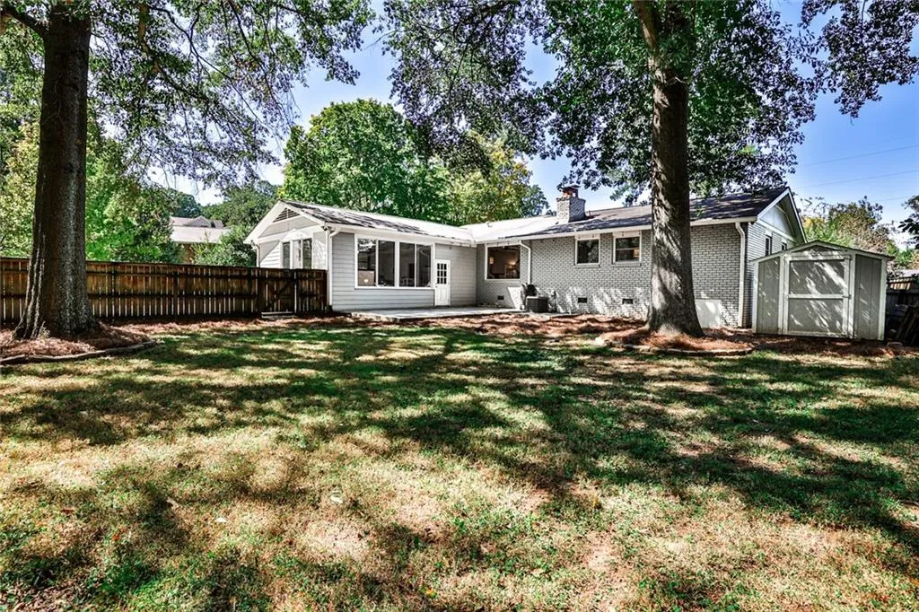 6639 Cherry Tree Lane, Sandy Springs, Georgia 30328, 3 Bedrooms Bedrooms, ,2 BathroomsBathrooms,Residential,Sold,6639 Cherry Tree Lane,7120774