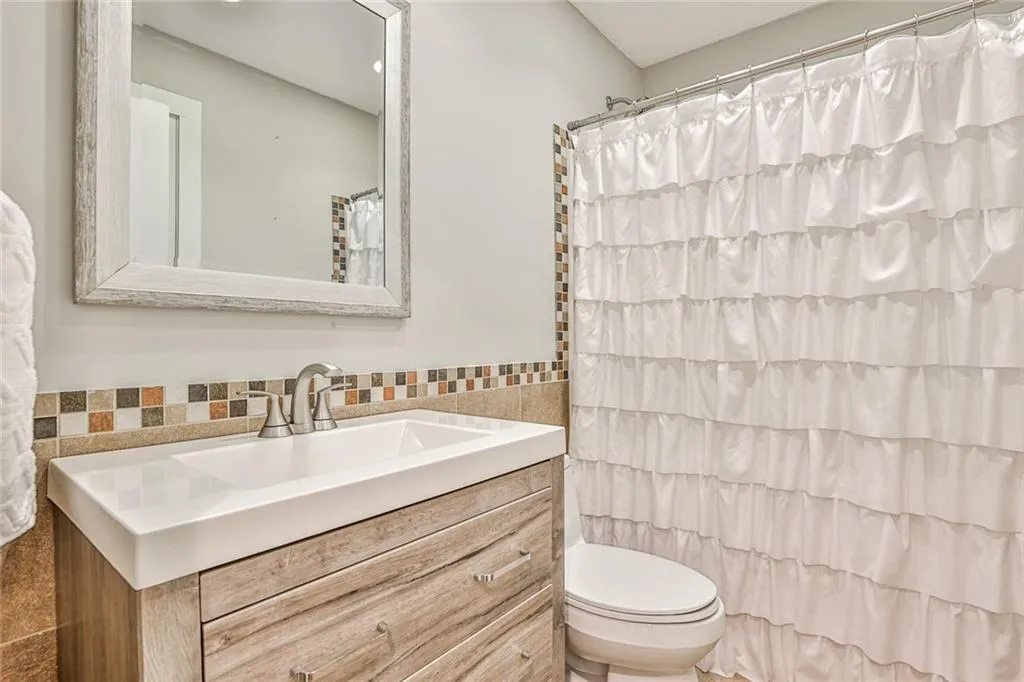 6639 Cherry Tree Lane, Sandy Springs, Georgia 30328, 3 Bedrooms Bedrooms, ,2 BathroomsBathrooms,Residential,Sold,6639 Cherry Tree Lane,7120774