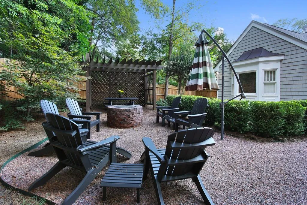 130 Hemmingwood Way, Sandy Springs, Georgia 30350, 4 Bedrooms Bedrooms, ,3 BathroomsBathrooms,Residential,Sold,130 Hemmingwood Way,5601956