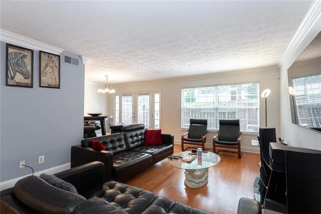 6980 Roswell Road Unit J8, Atlanta, Georgia 30328, 2 Bedrooms Bedrooms, ,1 BathroomBathrooms,Residential,Sold,6980 Roswell Road Unit J8,6803675