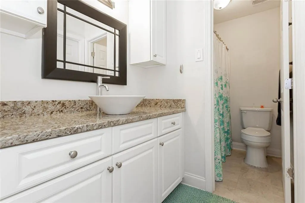 6980 Roswell Road Unit J8, Atlanta, Georgia 30328, 2 Bedrooms Bedrooms, ,1 BathroomBathrooms,Residential,Sold,6980 Roswell Road Unit J8,6803675