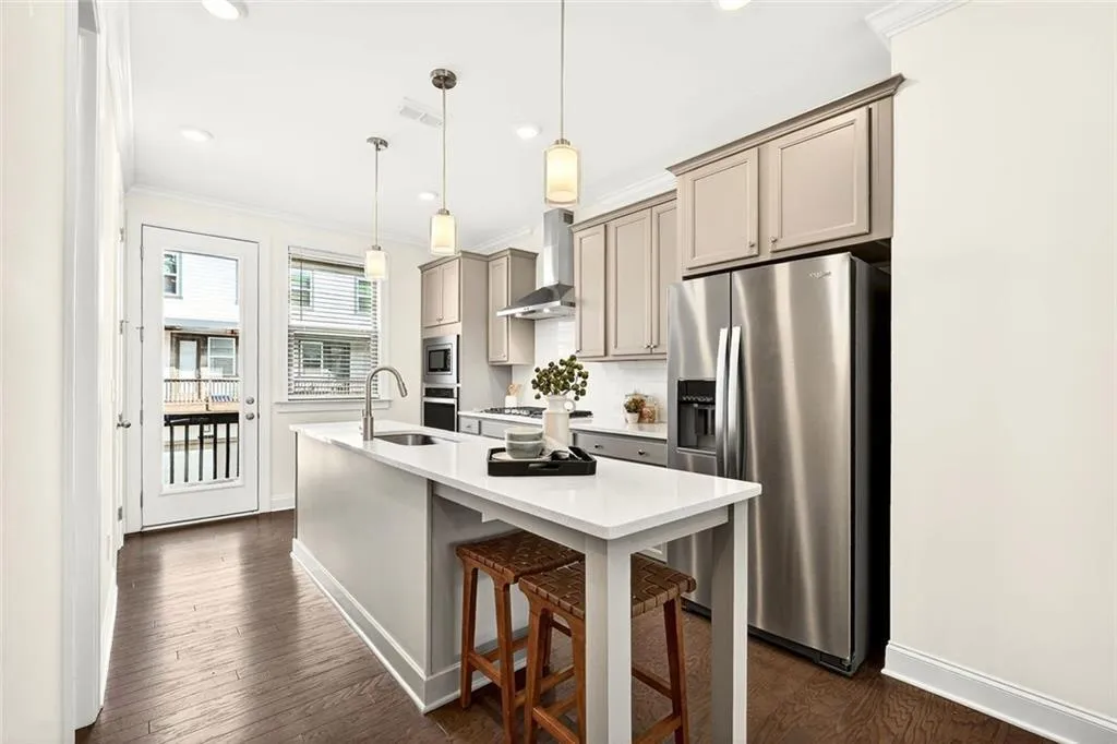 3689 Allegretto Circle, Atlanta, Georgia 30339, 3 Bedrooms Bedrooms, 0 ,3 BathroomsBathrooms,Residential,Sold,3689 Allegretto Circle,7722089