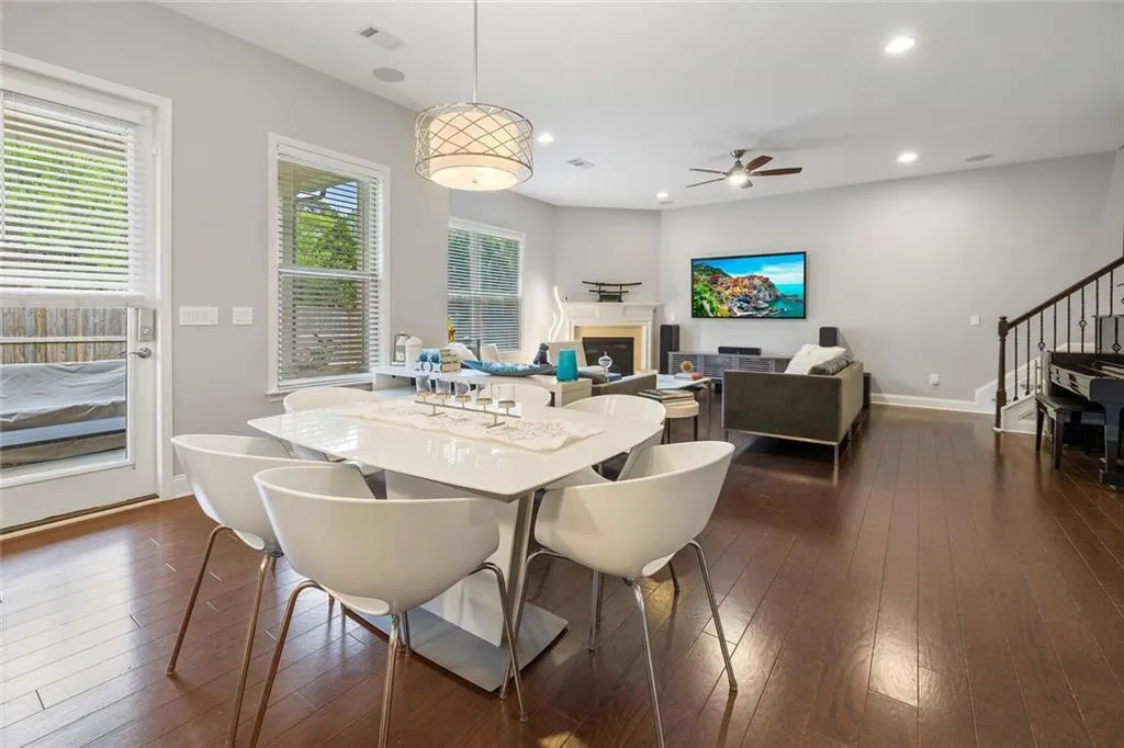 Dining space hardwood flooring