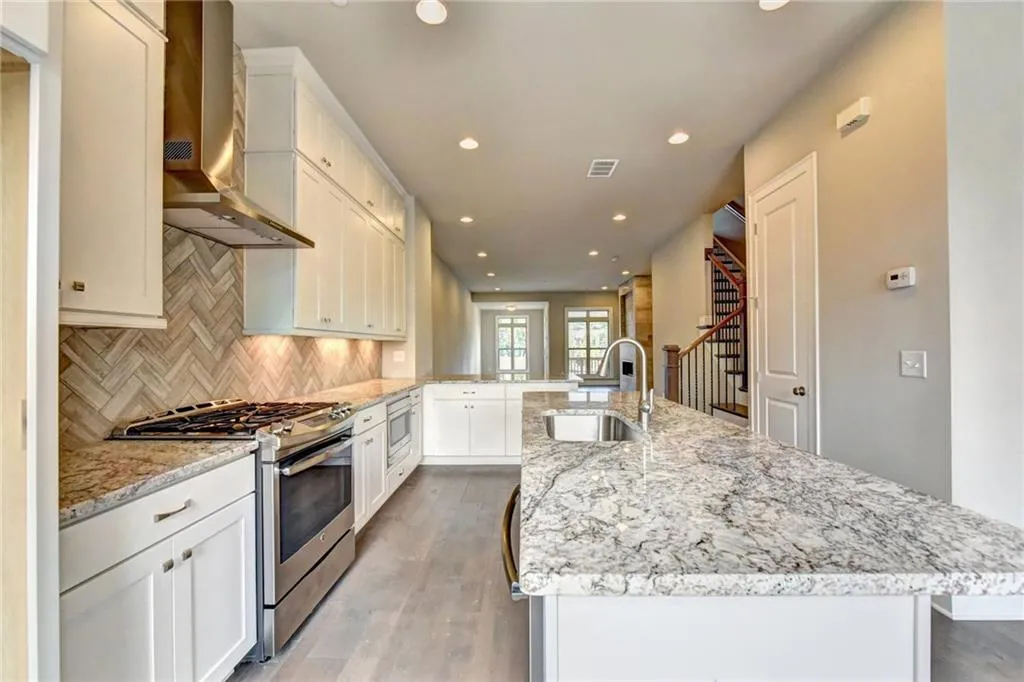 4125 Township Parkway, Atlanta, Georgia 30342, 3 Bedrooms Bedrooms, ,3 BathroomsBathrooms,Residential,Sold,4125 Township Parkway,5906933