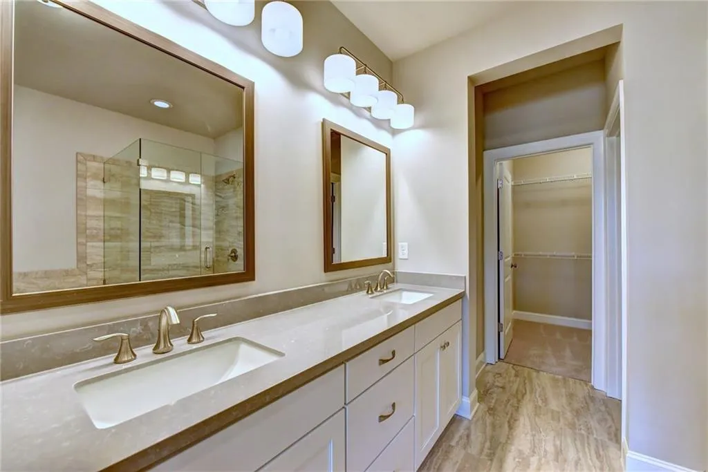 4125 Township Parkway, Atlanta, Georgia 30342, 3 Bedrooms Bedrooms, ,3 BathroomsBathrooms,Residential,Sold,4125 Township Parkway,5906933