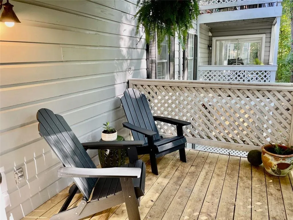 1407 Vicksburg Place, Sandy Springs, Georgia 30350, 2 Bedrooms Bedrooms, ,2 BathroomsBathrooms,Residential,Sold,1407 Vicksburg Place,7472672