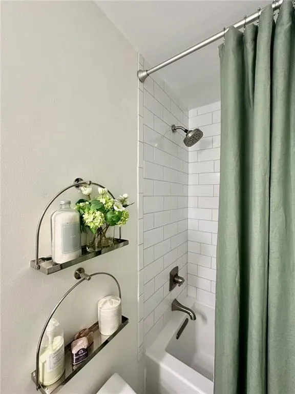 1407 Vicksburg Place, Sandy Springs, Georgia 30350, 2 Bedrooms Bedrooms, ,2 BathroomsBathrooms,Residential,Sold,1407 Vicksburg Place,7472672