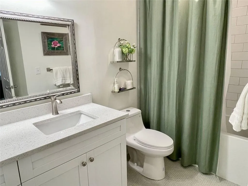 1407 Vicksburg Place, Sandy Springs, Georgia 30350, 2 Bedrooms Bedrooms, ,2 BathroomsBathrooms,Residential,Sold,1407 Vicksburg Place,7472672