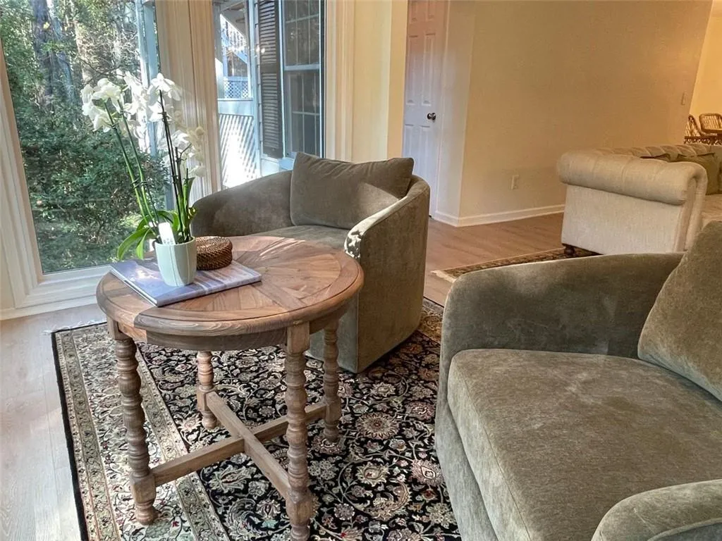 1407 Vicksburg Place, Sandy Springs, Georgia 30350, 2 Bedrooms Bedrooms, ,2 BathroomsBathrooms,Residential,Sold,1407 Vicksburg Place,7472672