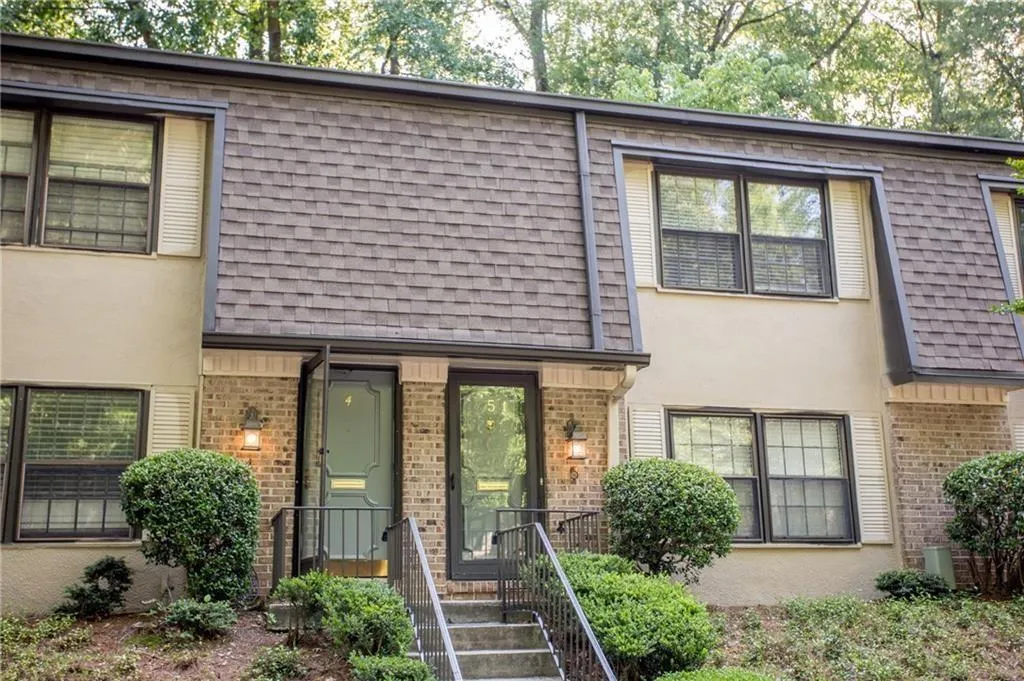 5 Arpege Way Nw, Atlanta, Georgia 30327, 2 Bedrooms Bedrooms, ,2 BathroomsBathrooms,Residential,Sold,5 Arpege Way Nw,7198479