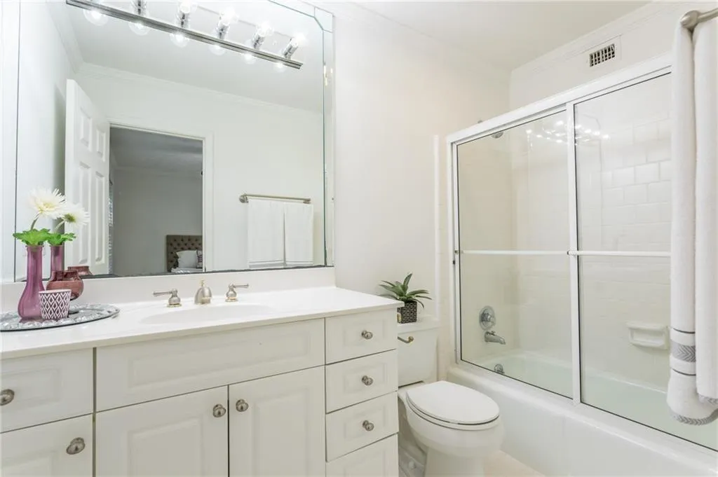 5 Arpege Way Nw, Atlanta, Georgia 30327, 2 Bedrooms Bedrooms, ,2 BathroomsBathrooms,Residential,Sold,5 Arpege Way Nw,7198479