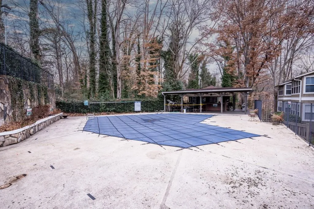 5149 Roswell Road Unit 5, Atlanta, Georgia 30342, 2 Bedrooms Bedrooms, ,2 BathroomsBathrooms,Residential,Sold,5149 Roswell Road Unit 5,6831592