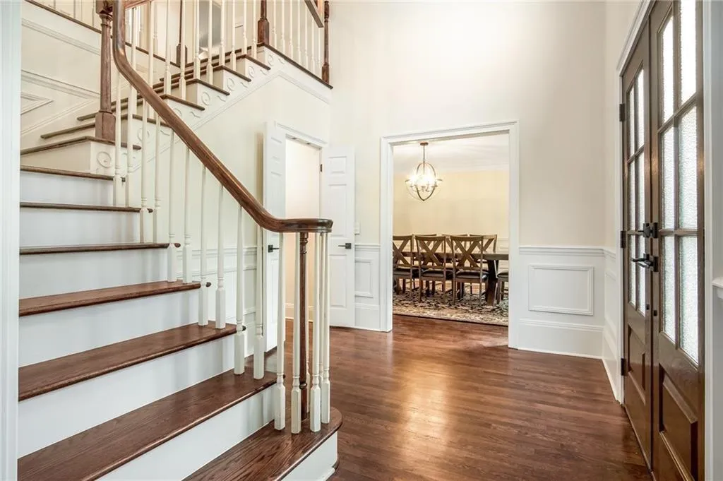 2665 Braffington Court, Sandy Springs, Georgia 30350, 5 Bedrooms Bedrooms, ,4 BathroomsBathrooms,Residential,Sold,2665 Braffington Court,6811150