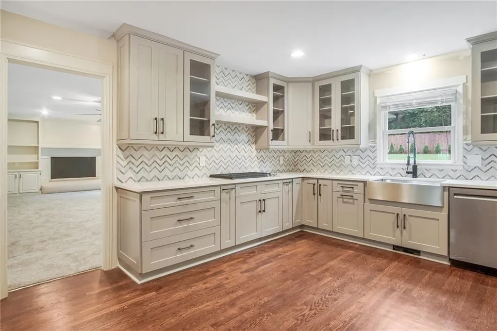 2665 Braffington Court, Sandy Springs, Georgia 30350, 5 Bedrooms Bedrooms, ,4 BathroomsBathrooms,Residential,Sold,2665 Braffington Court,6811150