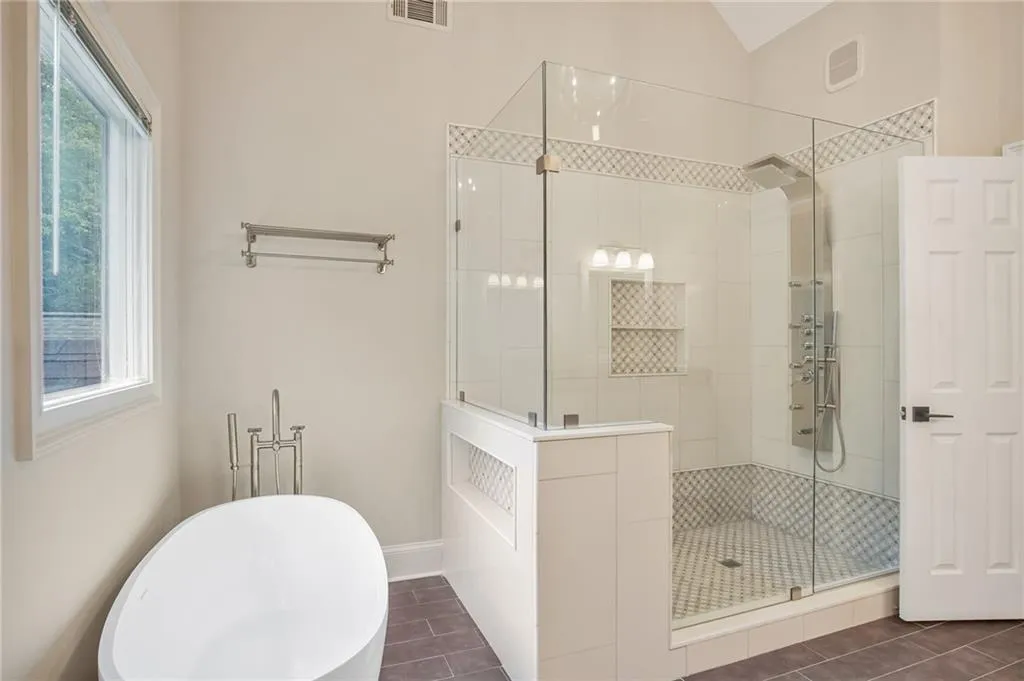 2665 Braffington Court, Sandy Springs, Georgia 30350, 5 Bedrooms Bedrooms, ,4 BathroomsBathrooms,Residential,Sold,2665 Braffington Court,6811150