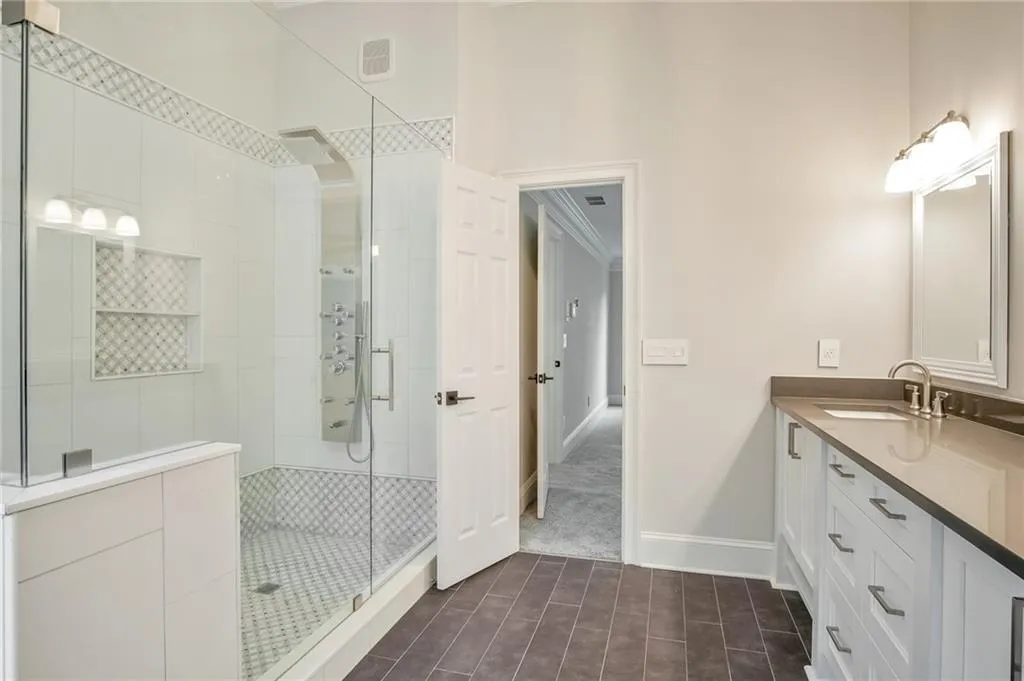2665 Braffington Court, Sandy Springs, Georgia 30350, 5 Bedrooms Bedrooms, ,4 BathroomsBathrooms,Residential,Sold,2665 Braffington Court,6811150