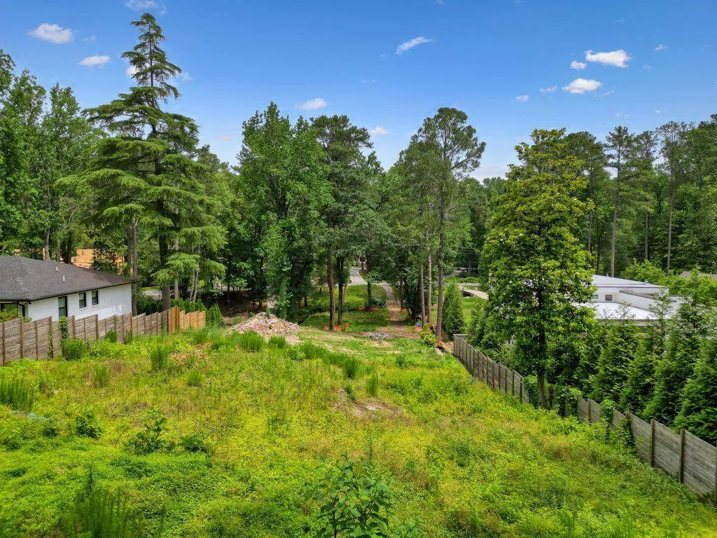 Image building your bespoke home on a hill - what can you dream up?