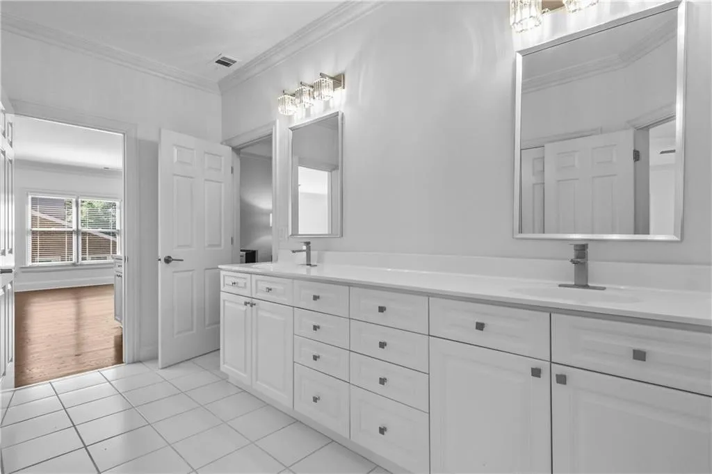 1048 Arbor Trace Ne, Atlanta, Georgia 30319, 4 Bedrooms Bedrooms, ,2 BathroomsBathrooms,Residential,For Sale,1048 Arbor Trace Ne,7619920