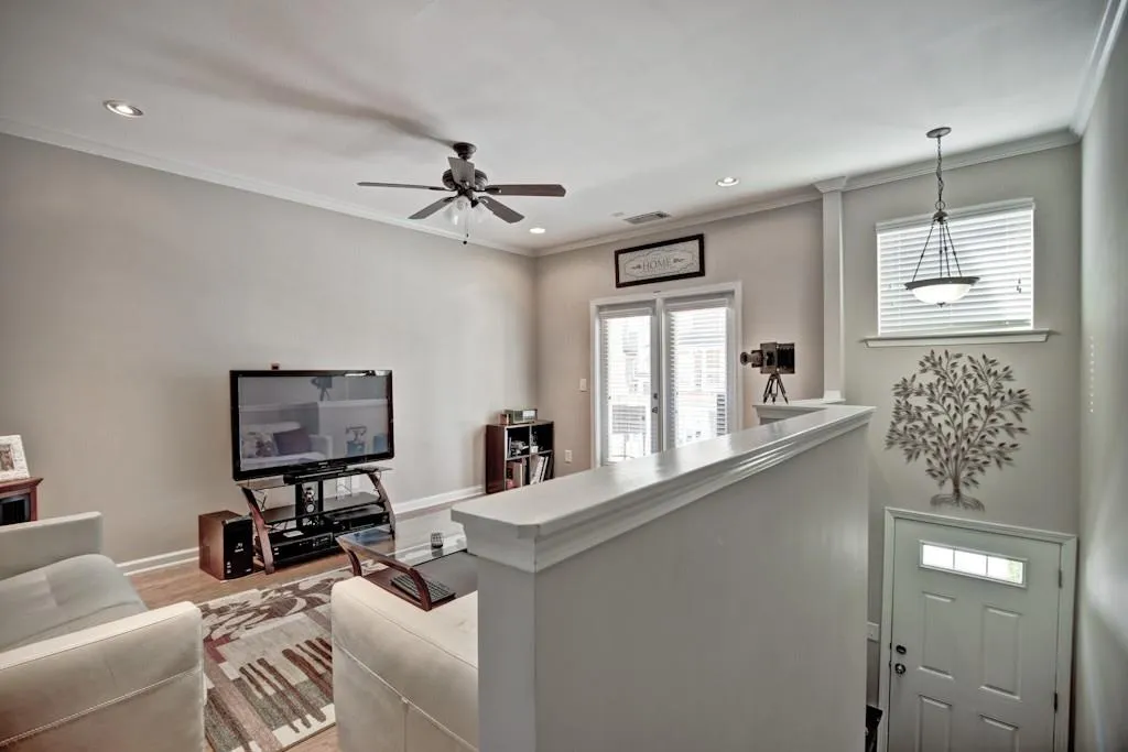 1453 Liberty Parkway Nw, Atlanta, Georgia 30318, 3 Bedrooms Bedrooms, ,3 BathroomsBathrooms,Residential,Sold,1453 Liberty Parkway Nw,5813326
