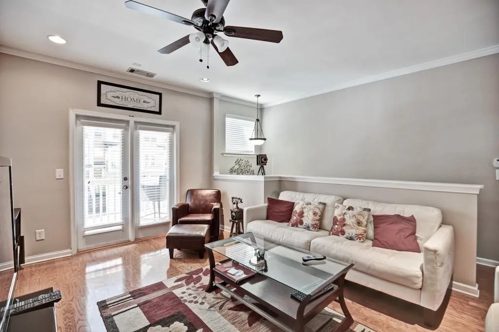 1453 Liberty Parkway Nw, Atlanta, Georgia 30318, 3 Bedrooms Bedrooms, ,3 BathroomsBathrooms,Residential,Sold,1453 Liberty Parkway Nw,5813326