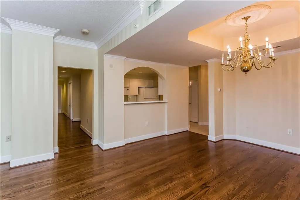 3475 Oak Valley Road Unit 540/55, Atlanta, Georgia 30326, 2 Bedrooms Bedrooms, ,2 BathroomsBathrooms,Residential,Sold,3475 Oak Valley Road Unit 540/55,5616564