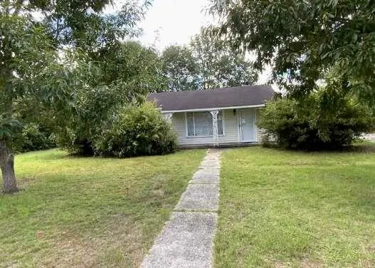 606 E Poplar St, Atmore, Alabama 36502