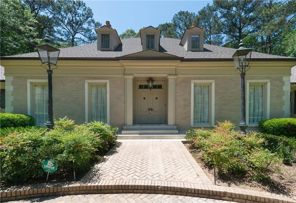 1984 River Forest Road Nw, Atlanta, Georgia 30327, 6 Bedrooms Bedrooms, ,6 BathroomsBathrooms,Residential,Sold,1984 River Forest Road Nw,5848929