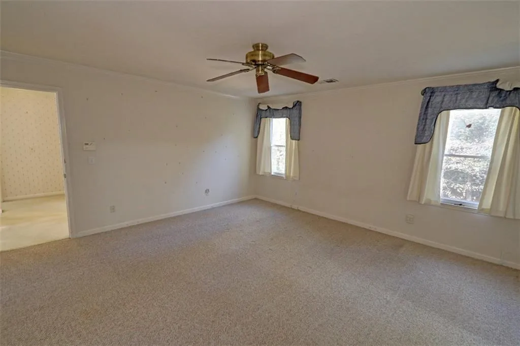 5030 Nesbit Ferry Lane, Atlanta, Georgia 30350, 4 Bedrooms Bedrooms, ,2 BathroomsBathrooms,Residential,Sold,5030 Nesbit Ferry Lane,7681647