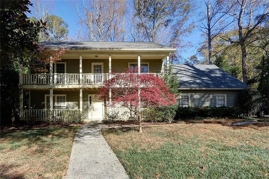 5030 Nesbit Ferry Lane, Atlanta, Georgia 30350, 4 Bedrooms Bedrooms, ,2 BathroomsBathrooms,Residential,Sold,5030 Nesbit Ferry Lane,7681647