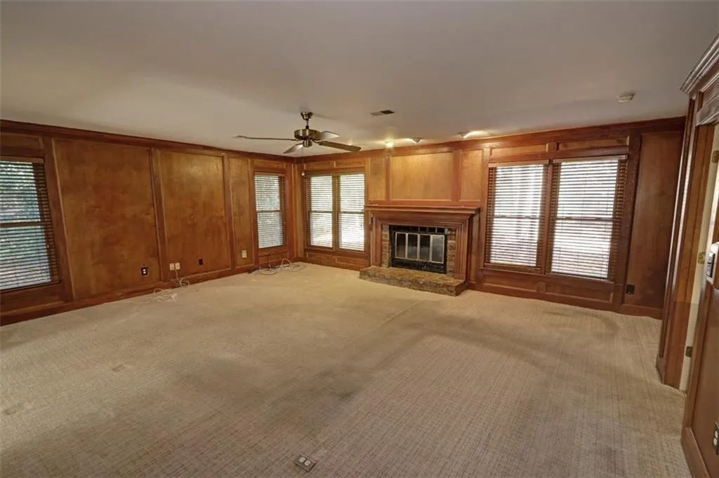 5030 Nesbit Ferry Lane, Atlanta, Georgia 30350, 4 Bedrooms Bedrooms, ,2 BathroomsBathrooms,Residential,Sold,5030 Nesbit Ferry Lane,7681647