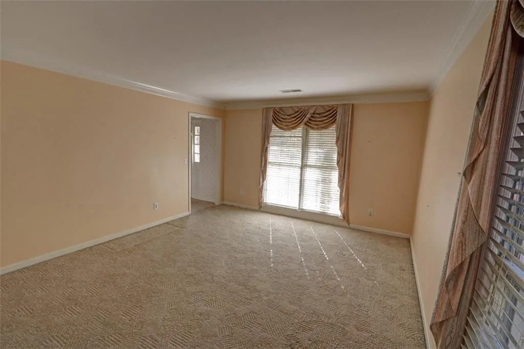 5030 Nesbit Ferry Lane, Atlanta, Georgia 30350, 4 Bedrooms Bedrooms, ,2 BathroomsBathrooms,Residential,Sold,5030 Nesbit Ferry Lane,7681647