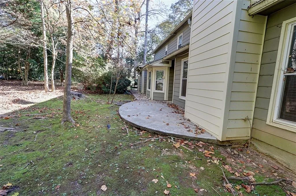 5030 Nesbit Ferry Lane, Atlanta, Georgia 30350, 4 Bedrooms Bedrooms, ,2 BathroomsBathrooms,Residential,Sold,5030 Nesbit Ferry Lane,7681647