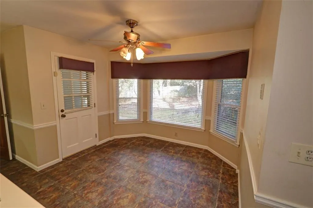 5030 Nesbit Ferry Lane, Atlanta, Georgia 30350, 4 Bedrooms Bedrooms, ,2 BathroomsBathrooms,Residential,Sold,5030 Nesbit Ferry Lane,7681647