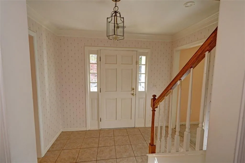 5030 Nesbit Ferry Lane, Atlanta, Georgia 30350, 4 Bedrooms Bedrooms, ,2 BathroomsBathrooms,Residential,Sold,5030 Nesbit Ferry Lane,7681647