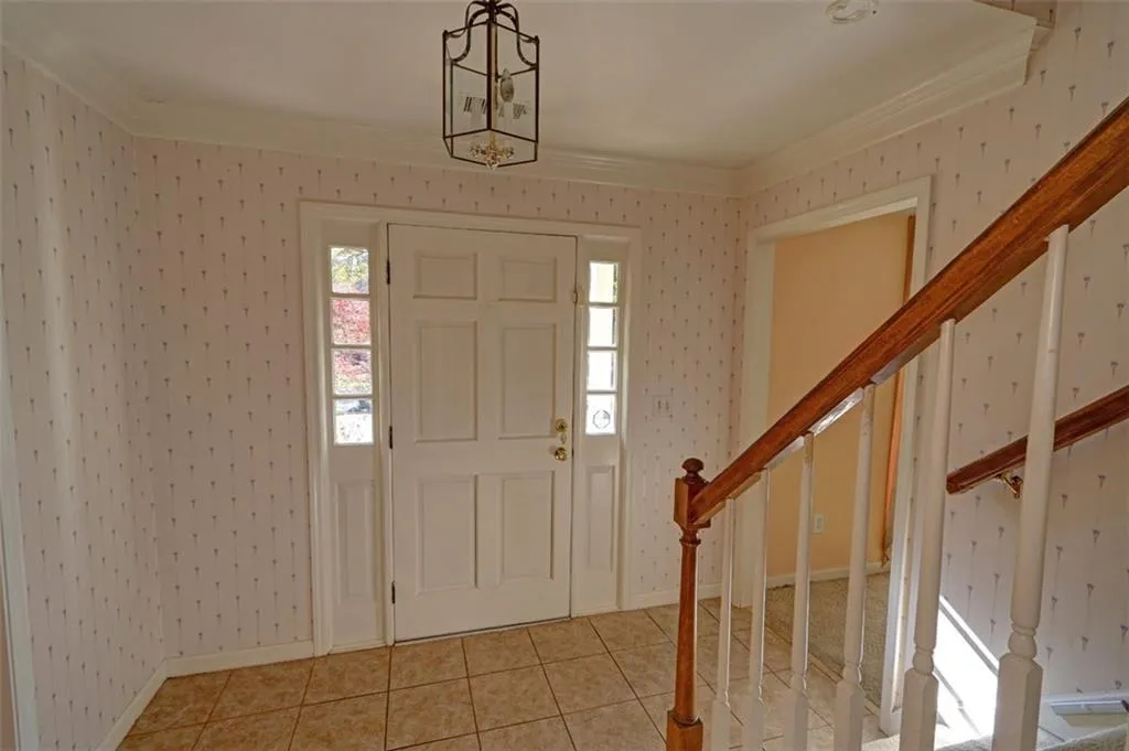 5030 Nesbit Ferry Lane, Atlanta, Georgia 30350, 4 Bedrooms Bedrooms, ,2 BathroomsBathrooms,Residential,Sold,5030 Nesbit Ferry Lane,7681647