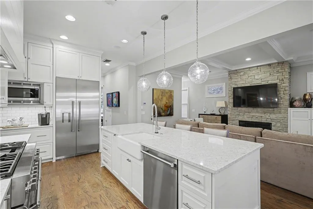 317 Riversedge Drive, Atlanta, Georgia 30339, 5 Bedrooms Bedrooms, ,4 BathroomsBathrooms,Residential,For Sale,317 Riversedge Drive,7699565