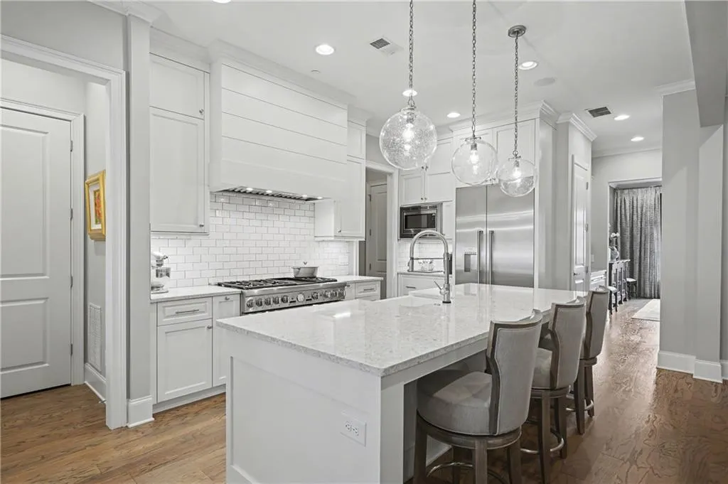 317 Riversedge Drive, Atlanta, Georgia 30339, 5 Bedrooms Bedrooms, ,4 BathroomsBathrooms,Residential,For Sale,317 Riversedge Drive,7699565