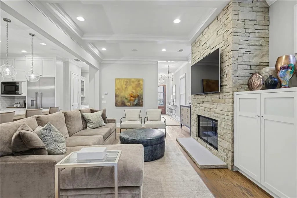 317 Riversedge Drive, Atlanta, Georgia 30339, 5 Bedrooms Bedrooms, ,4 BathroomsBathrooms,Residential,For Sale,317 Riversedge Drive,7699565