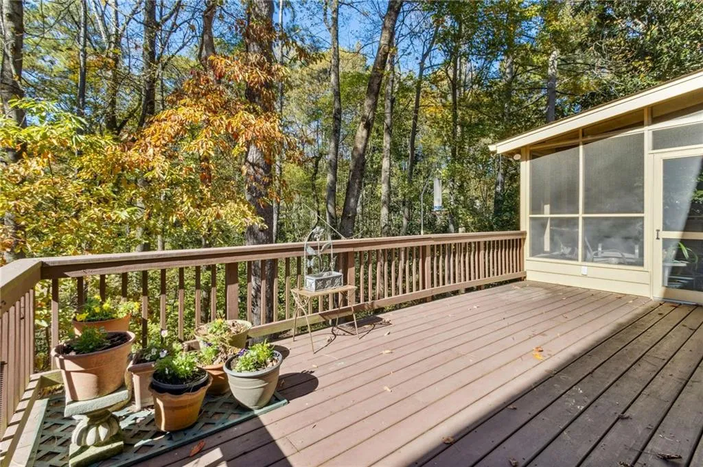 7660 Brigham Drive, Sandy Springs, Georgia 30350, 5 Bedrooms Bedrooms, ,3 BathroomsBathrooms,Residential,For Sale,7660 Brigham Drive,7722676